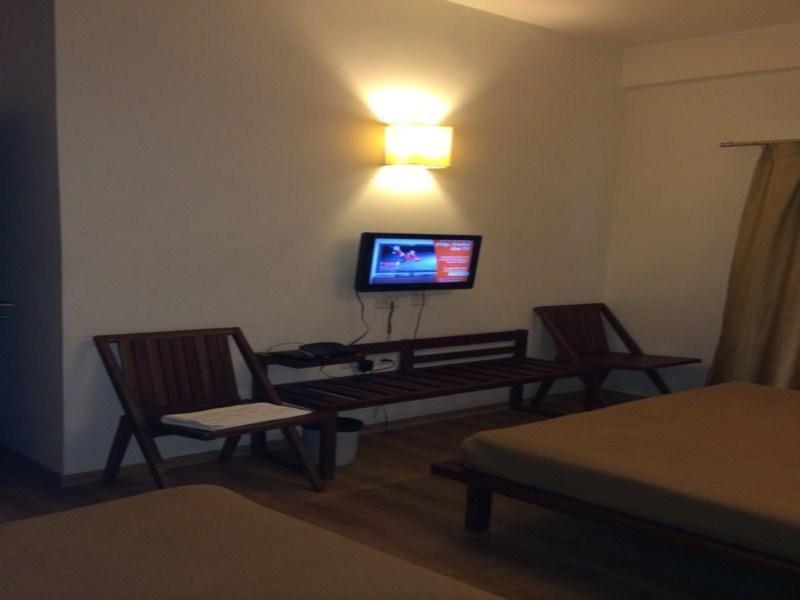 Hotel Holiday Home บังกาลอร์ ภายนอก รูปภาพ