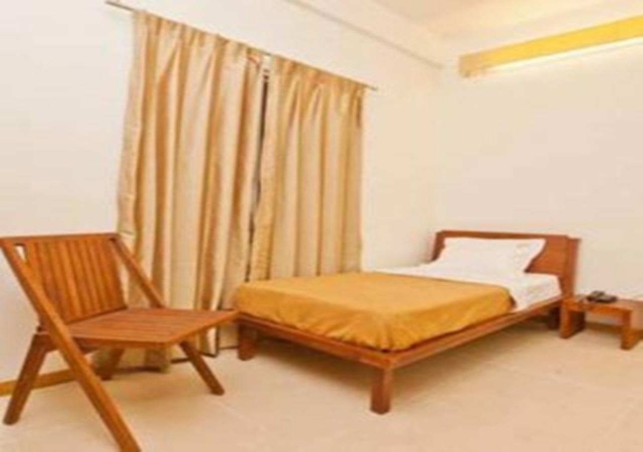 Hotel Holiday Home บังกาลอร์ ภายนอก รูปภาพ